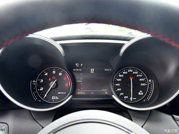 阿爾法·羅密歐 Giulia 2021款 GTAm 試裝車