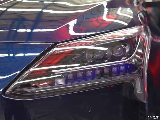 小鹏汽车 IDENTY X 2018款 基本型 小鹏汽车 IDENTY X 2018款 基本型