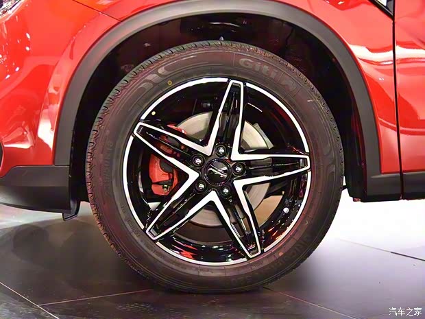 陆风汽车 逍遥 2018款 1.5TDI CVT钻石版 陆风汽车 逍遥 2018款 1.5TDI CVT钻石版