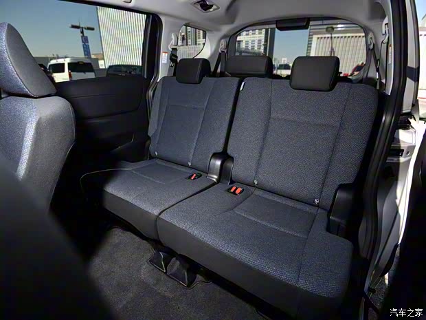 豐田(進(jìn)口) SIENTA 2015款 基本型 豐田(進(jìn)口) SIENTA 2015款 基本型