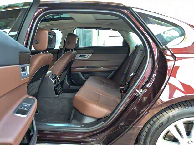 奇瑞捷豹路虎 捷豹XFL 2018款 XFL 2.0T 基本型