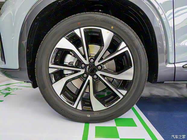 吉利汽车 星越S 2021款 2.0T 两驱版