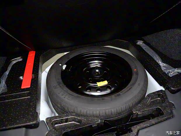 海馬鄭州 海馬M6 2017款 1.5T CVT運(yùn)動(dòng)尊貴型