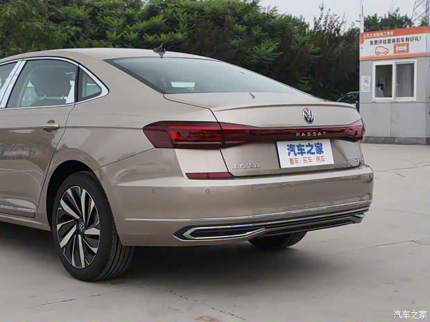 上汽大众 帕萨特 2022款 330TSI 豪华版