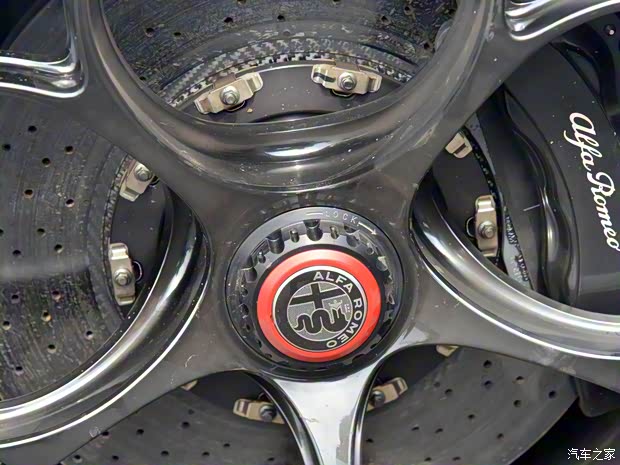 阿爾法·羅密歐 Giulia 2021款 GTAm 試裝車