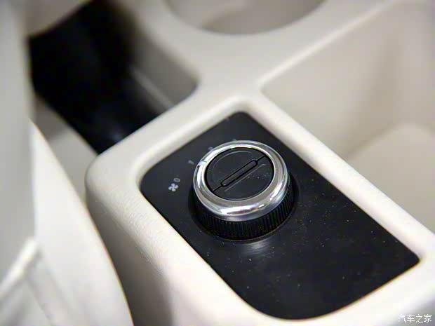 野马汽车 斯派卡 2017款 1.5L 手动舒适型