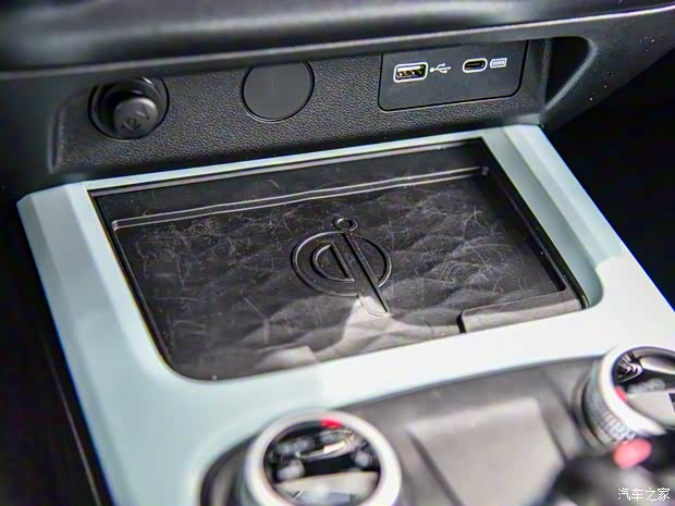 长城汽车 坦克300 2021款 城市版 2.0T 很有型 长城汽车 坦克300 2021款 城市版 2.0T 很有型