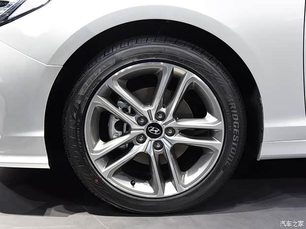 北京现代 索纳塔九 2017款 改款 基本型