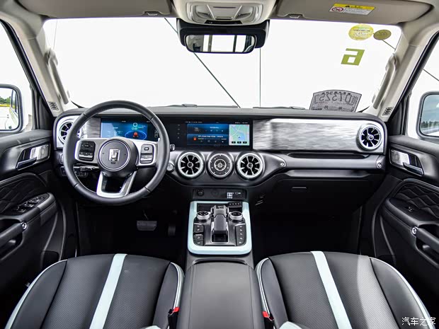 长城汽车 坦克300 2021款 城市版 2.0T 很有型 长城汽车 坦克300 2021款 城市版 2.0T 很有型