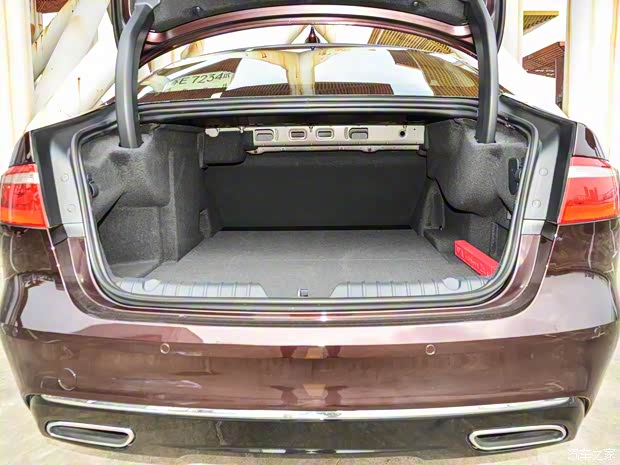 奇瑞捷豹路虎 捷豹XFL 2018款 XFL 2.0T 基本型