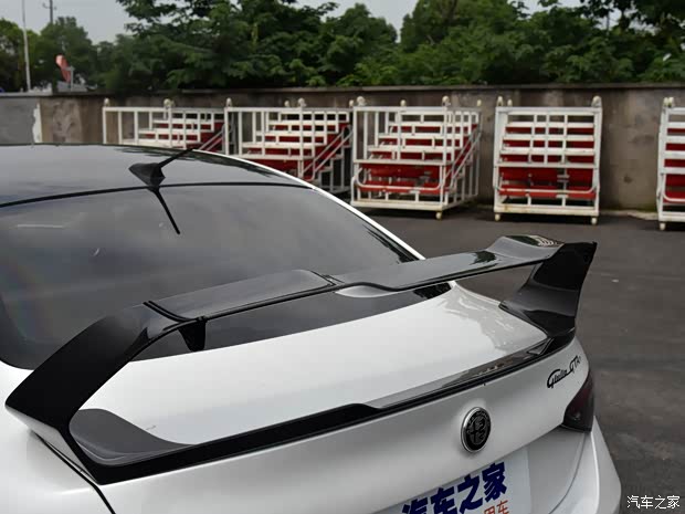 阿爾法·羅密歐 Giulia 2021款 GTAm 試裝車