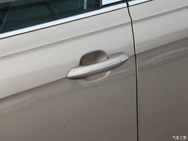 上汽大众 帕萨特 2022款 330TSI 豪华版