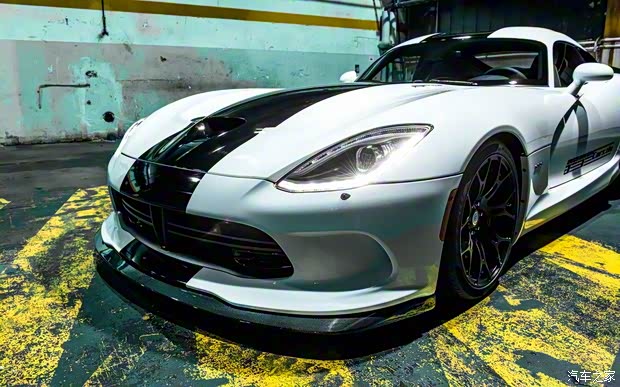 SRT 蝰蛇 2015款 GT