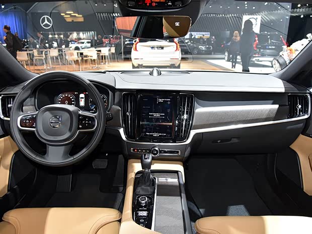 沃尔沃(进口) 沃尔沃V90 2017款 Cross Country 沃尔沃(进口) 沃尔沃V90 2017款 Cross Country