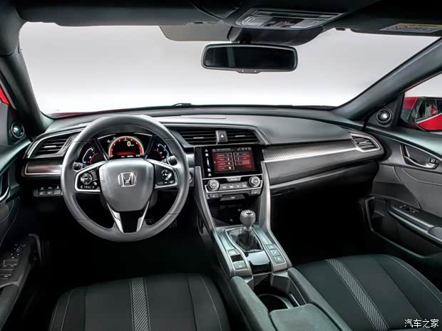 本田(進(jìn)口) 思域(海外) 2017款 兩廂基本型