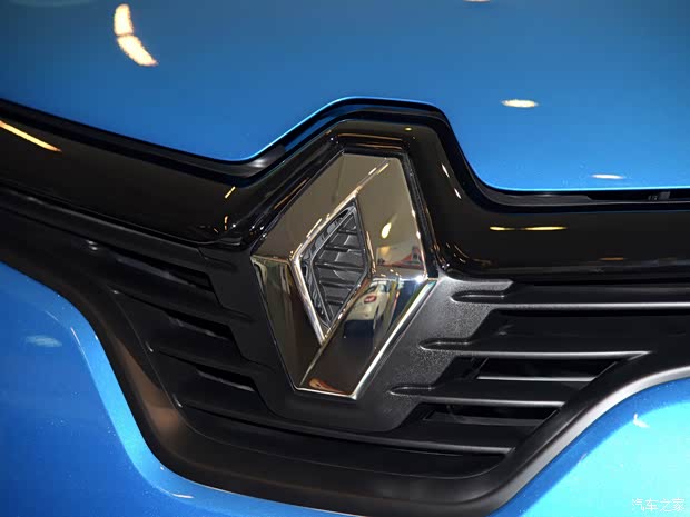 雷诺(进口) 卡缤 2015款 1.2T 自动标准型 雷诺(进口) 卡缤 2015款 1.2T 自动标准型