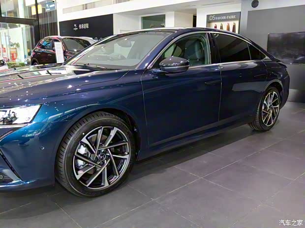 DS汽车 DS 9 2021款 45THP 里沃利版