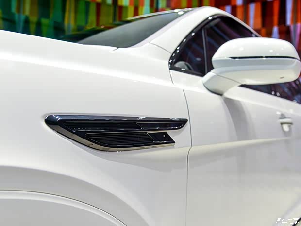 賓利 添越PHEV 2021款 3.0T PHEV