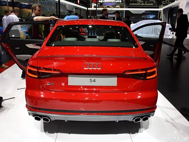 奥迪(进口) 奥迪S4 2016款 S4 3.0TFSI 奥迪(进口) 奥迪S4 2016款 S4 3.0TFSI
