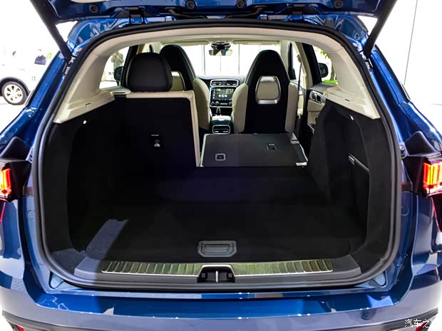 領(lǐng)克 領(lǐng)克01 2017款 2.0T 耀Pro