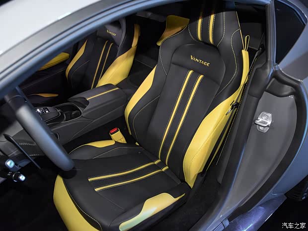 阿斯顿·马丁 V8 Vantage 2018款 4.0T V8