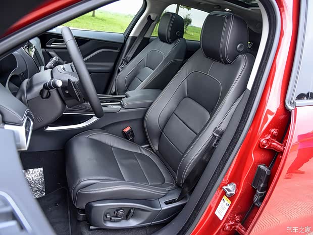 捷豹 捷豹F-PACE 2016款 2.0T 两驱R-Sport运动版