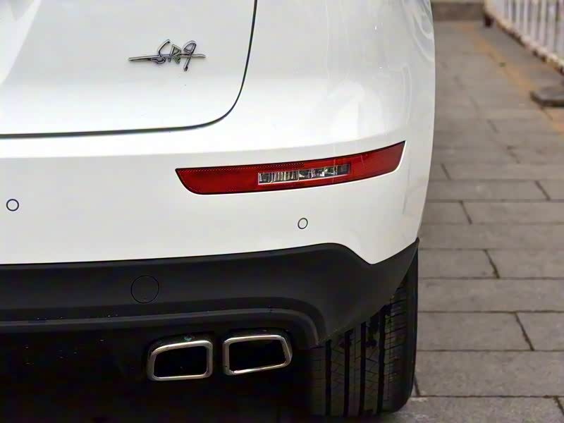 众泰SR9 2017款 2.0T 手动极致之心版 369346