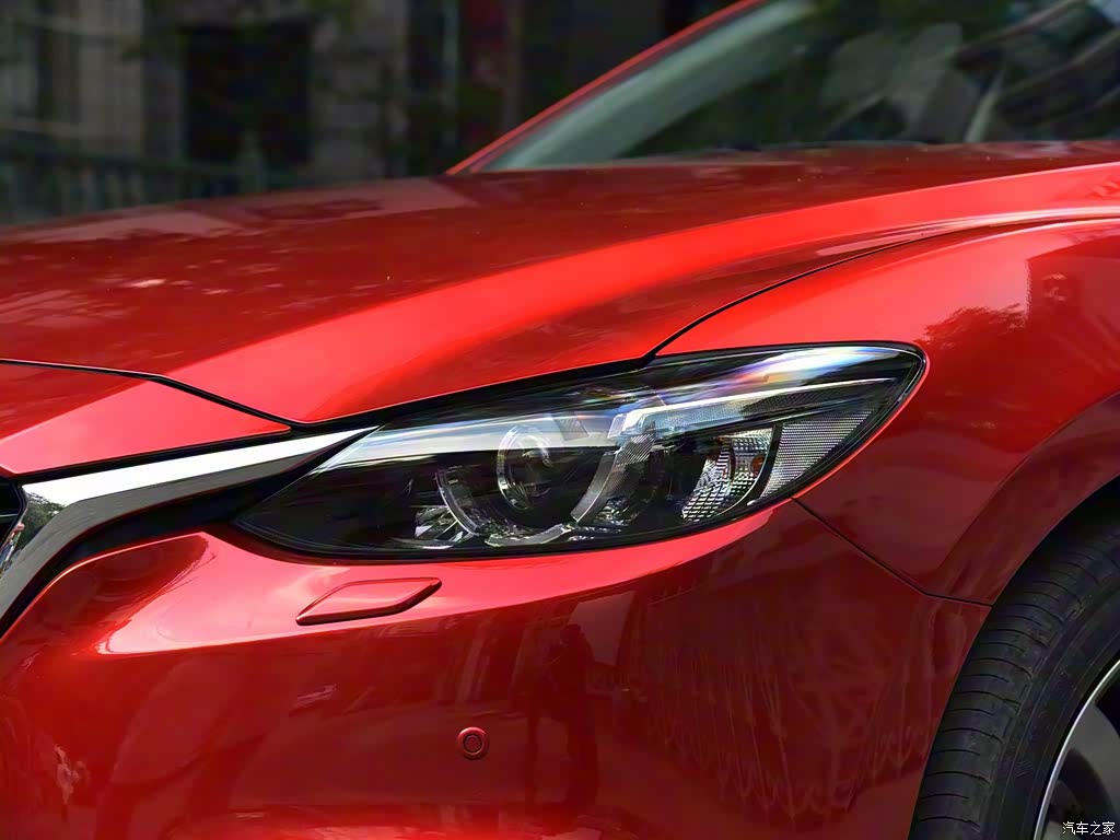 2017新款韩版红色选什么牌子好 2017新款女单鞋红色韩版同款好推荐