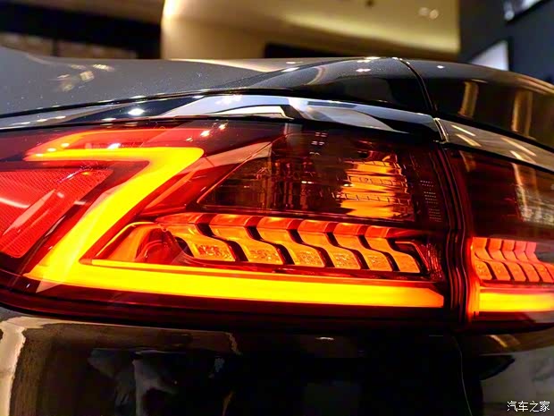 起亚(进口) 凯尊 2016款 基本型