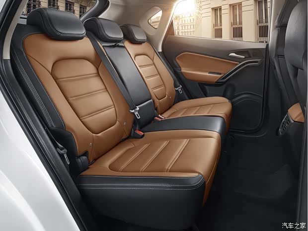 上汽集团 锐腾 2016款 2.0TGI TST四驱旗舰版 上汽集团 锐腾 2016款 2.0TGI TST四驱旗舰版