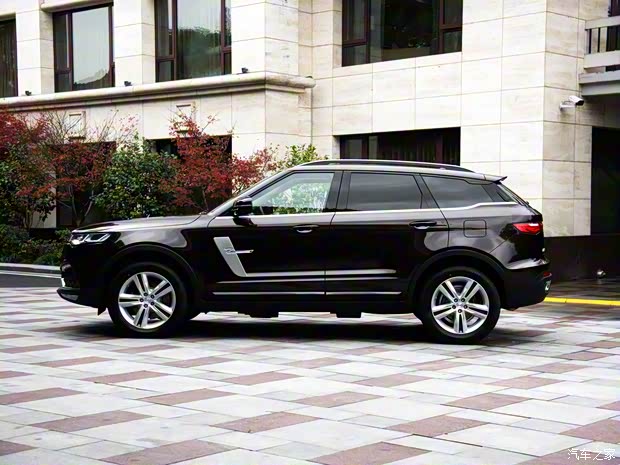 众泰汽车 众泰T700 2017款 1.8T 双离合尊贵型贺岁版