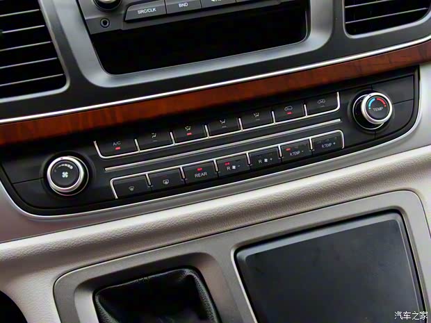 上汽大通 上汽大通G10 2016款 1.9T 手動柴油版 國V