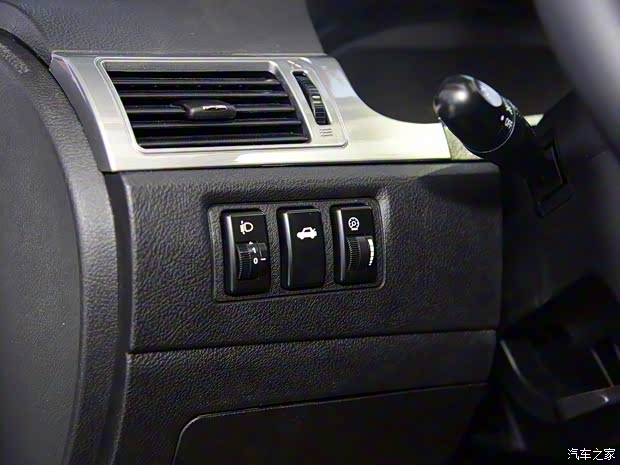 華泰新能源 華泰iEV230 2016款 尊貴型