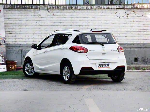 上汽通用五菱 宝骏310 2017款 1.5L 基本型