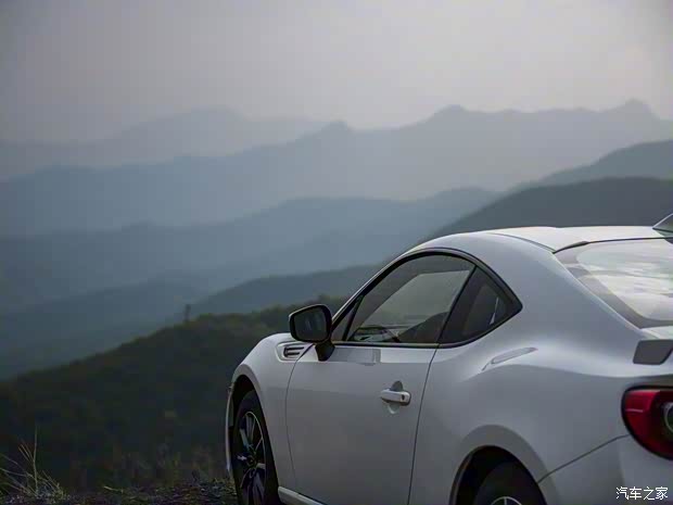 斯巴魯 斯巴魯BRZ 2020款 2.0L 手動type-RS版