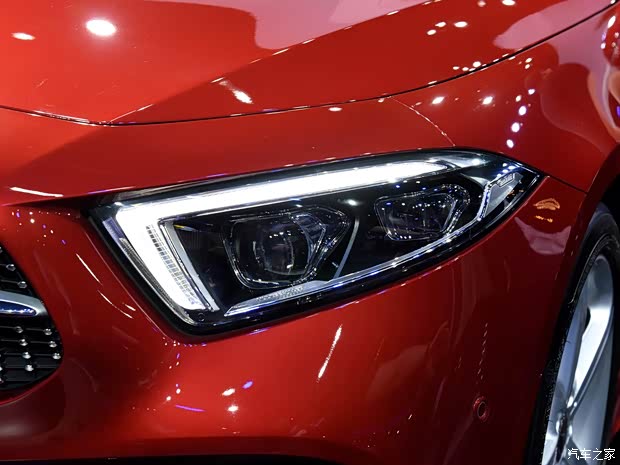 奔驰(进口) 奔驰CLS级 2018款 CLS 350 4MATIC