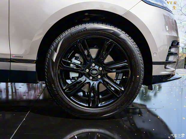 路虎(進(jìn)口) 攬勝星脈 2021款 基本型