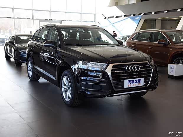 奥迪(进口) 奥迪Q7 2019款 45 TFSI 舒适型