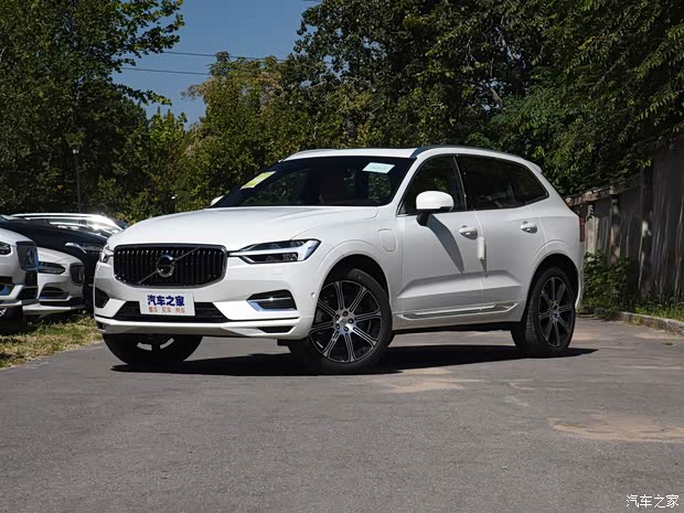 沃尔沃亚太 沃尔沃XC60新能源 2019款 T8 E驱混动 智尊豪华版 国VI 沃尔沃亚太 沃尔沃XC60新能源 2019款 T8 E驱混动 智尊豪华版 国VI