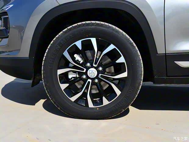 上汽通用五菱 宝骏510 2019款 1.5L 自动优享型