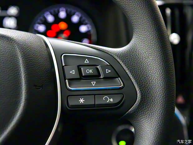 上汽集團(tuán) 榮威i6 2019款 PLUS 1.6L CVT 4G互聯(lián)榮耀旗艦版