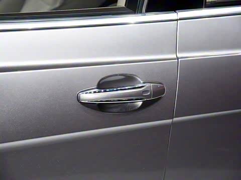 2021款 4.0T V8 First Edition 限量版 2021款 4.0T V8 First Edition 限量版