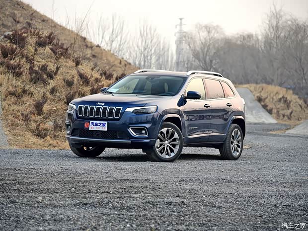 广汽菲克Jeep 自由光 2019款 2.0T 四驱全能版