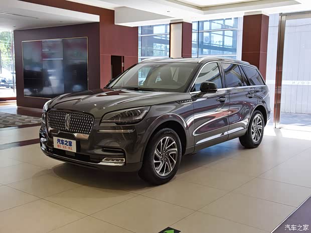 林肯(进口) 飞行家(进口) 2020款 3.0T V6全驱尊享版 林肯(进口) 飞行家(进口) 2020款 3.0T V6全驱尊享版