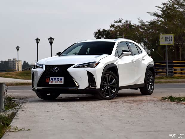 雷克薩斯 雷克薩斯UX 2019款 260h F SPORT版 國V