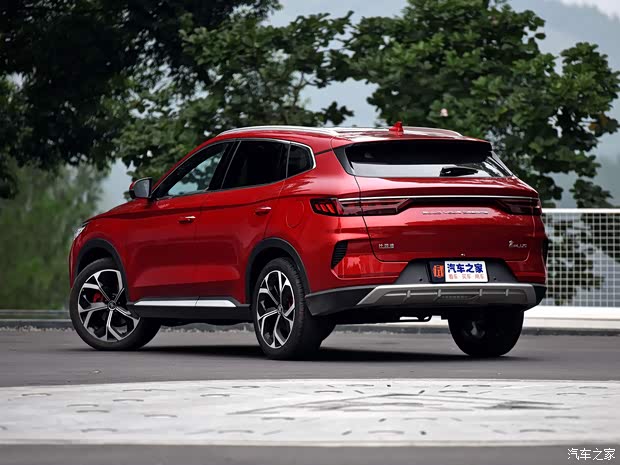 比亚迪 宋PLUS 2020款 1.5T 自动旗舰PLUS 比亚迪 宋PLUS 2020款 1.5T 自动旗舰PLUS