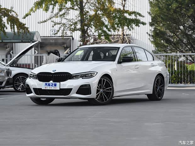 華晨寶馬 寶馬3系 2020款 325i M運(yùn)動(dòng)曜夜版