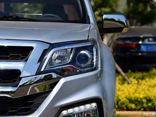 江西五十鈴 瑞邁 2019款 瑞邁S 2.5T四驅(qū)柴油超豪華款加長版JE4D25Q5A