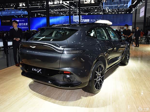 阿斯顿·马丁 阿斯顿·马丁DBX 2020款 4.0T V8 返璞之境