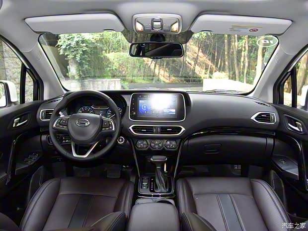 广汽乘用车 传祺GS4 2018款 235T 自动两驱至尊版